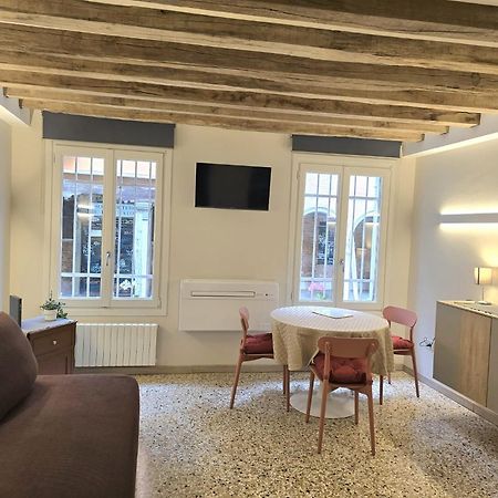 Cozy Studio With Canal View Venise Extérieur photo