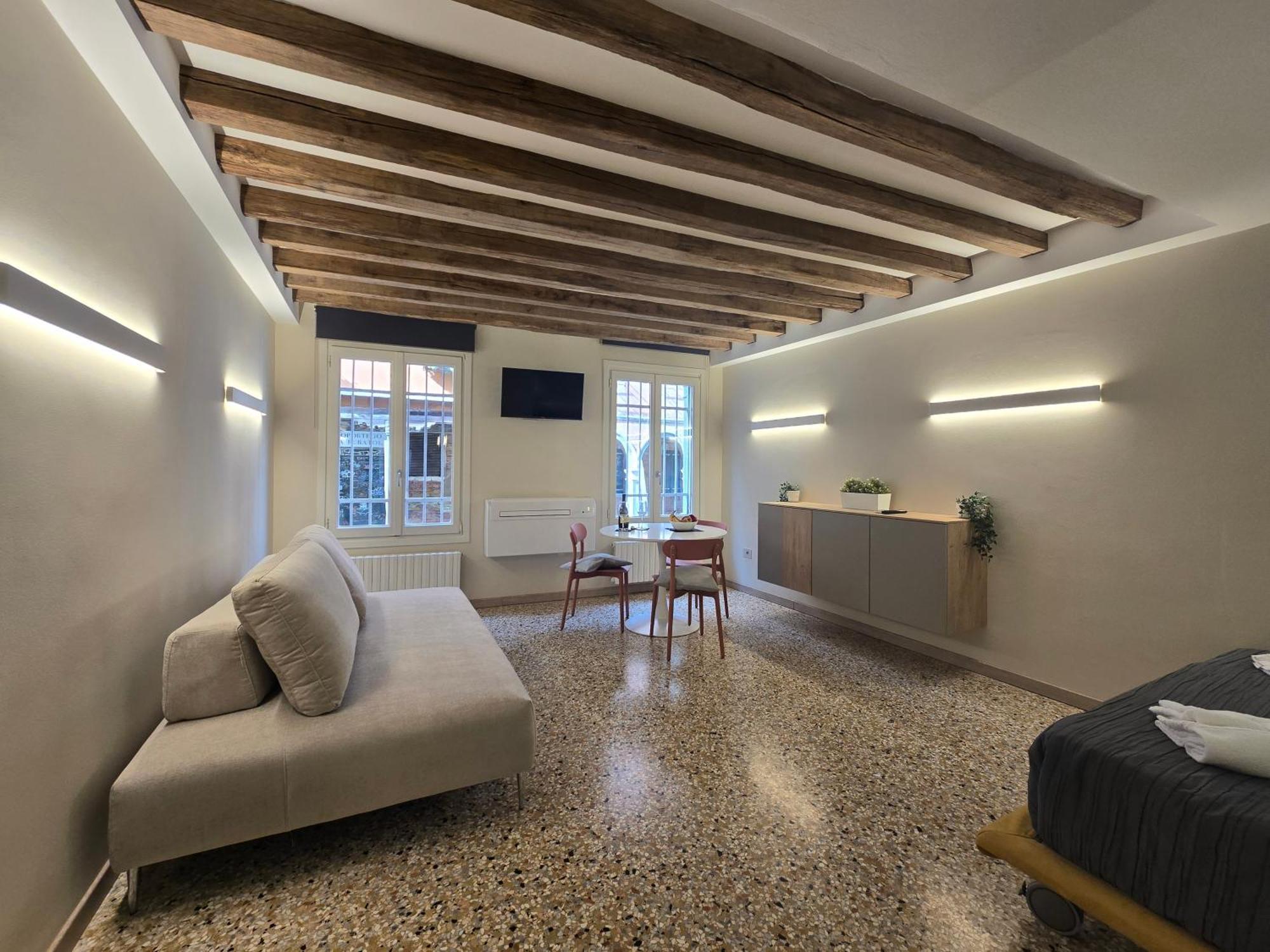 Cozy Studio With Canal View Venise Extérieur photo