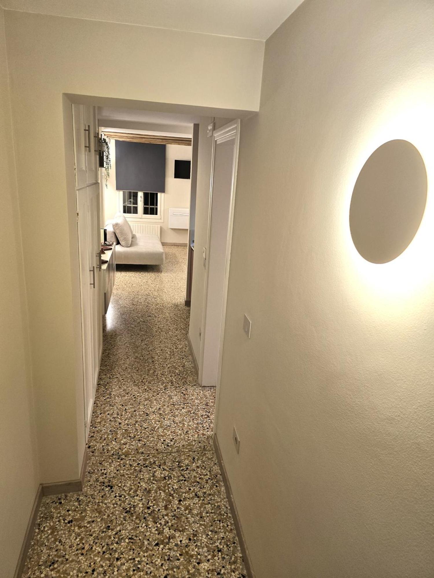 Cozy Studio With Canal View Venise Extérieur photo